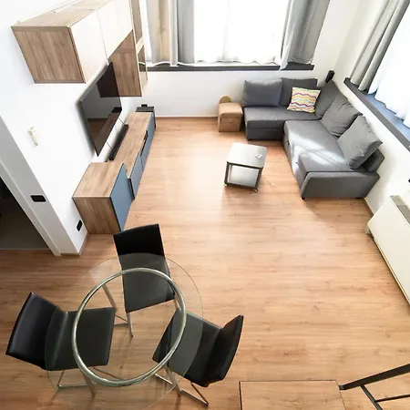 Hbhall Prada Loft 40 * Milano